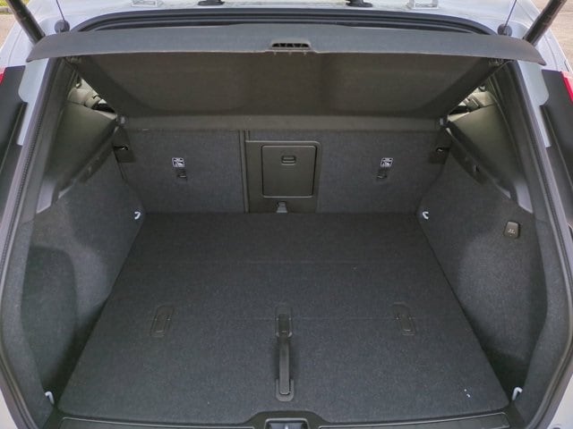 2026 Volvo XC40 Plus - Photo 14