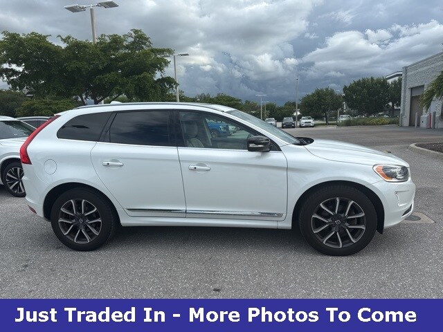 2017 Volvo XC60 T6 Dynamic photo 2