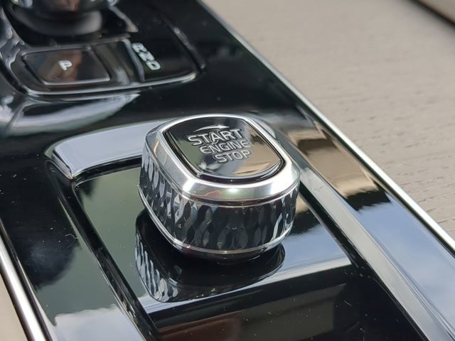 2026 Volvo XC90 Plus - Photo 29