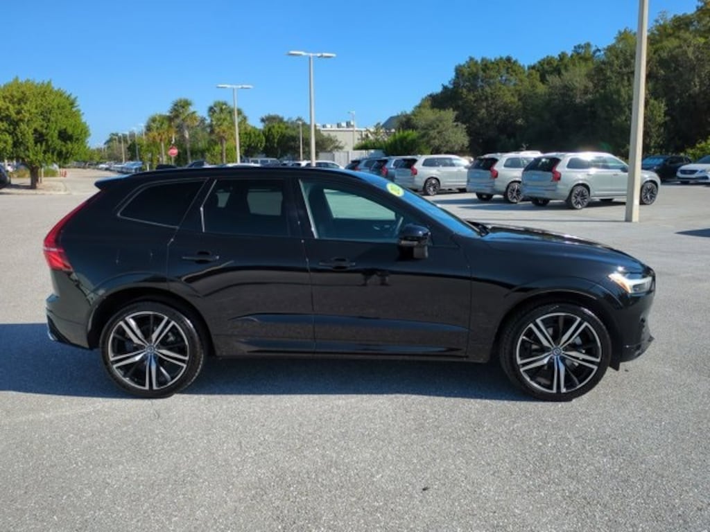 Used 2021 Volvo XC60 T5 R-Design SUV