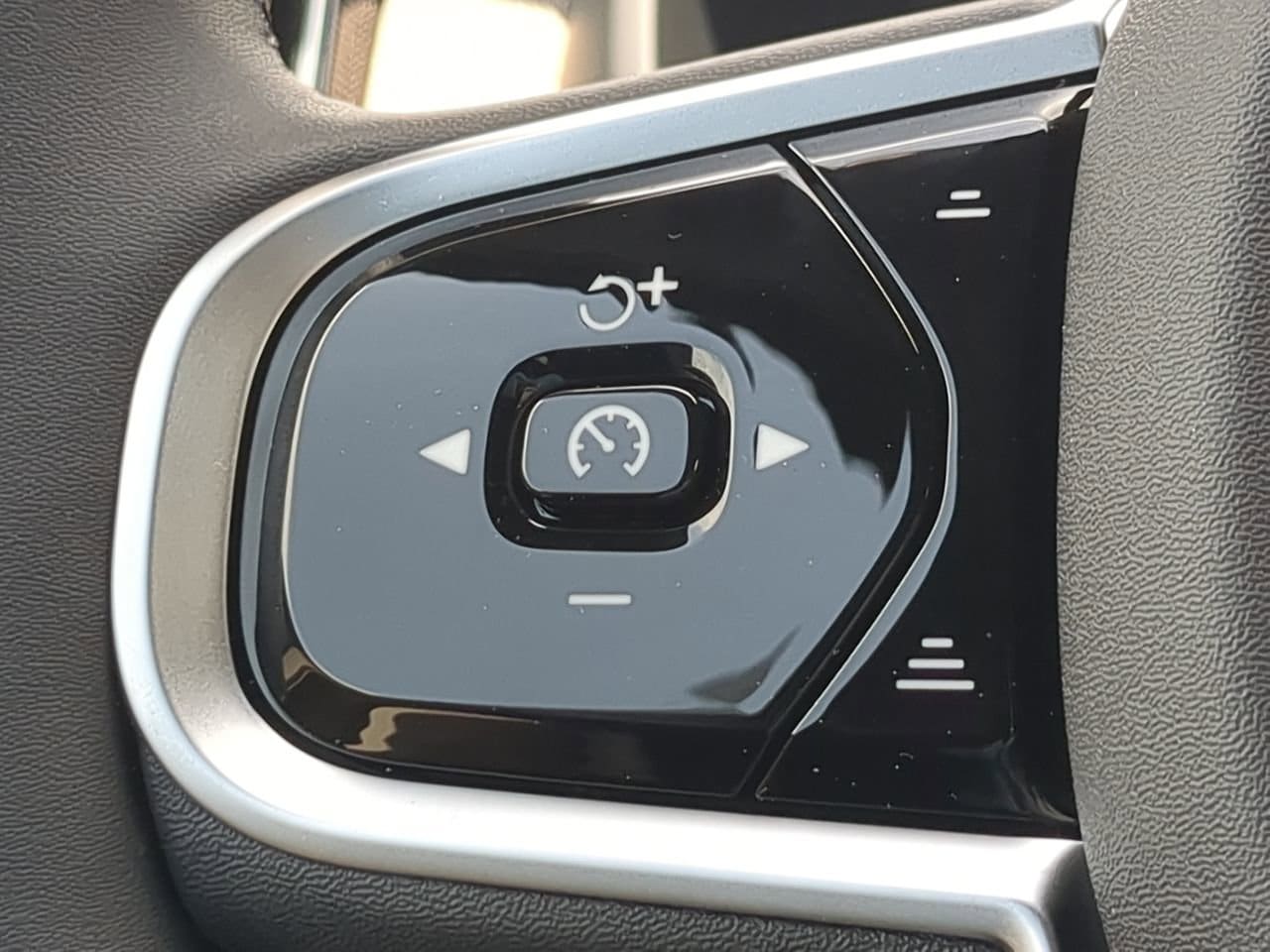 2026 Volvo XC90 Core - Photo 26