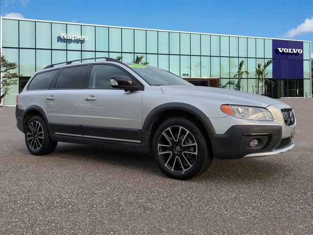 2016 Volvo XC70 Classic Platinum's photo