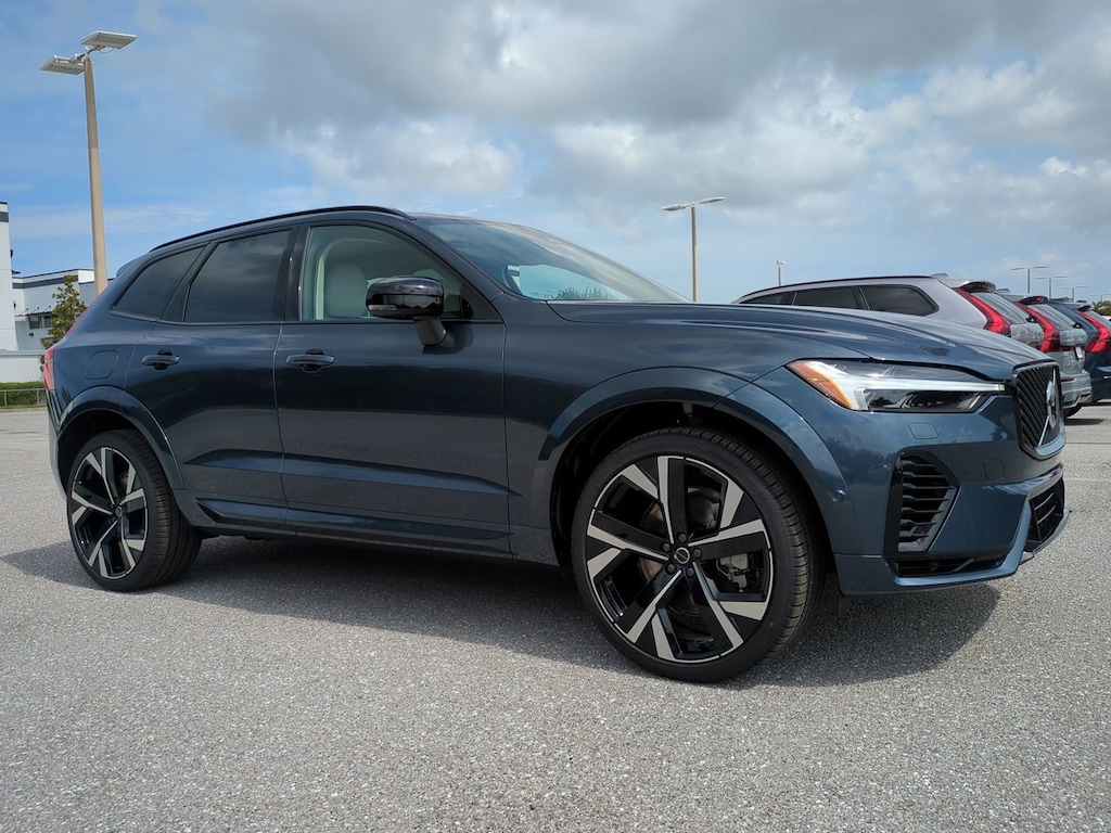 New 2026 Volvo XC60 plug-in hybrid T8 Ultra SUV