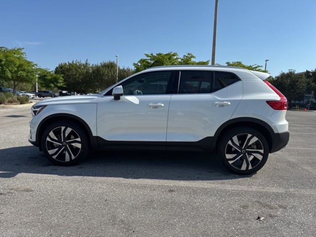 Used 2023 Volvo XC40 Ultimate SUV