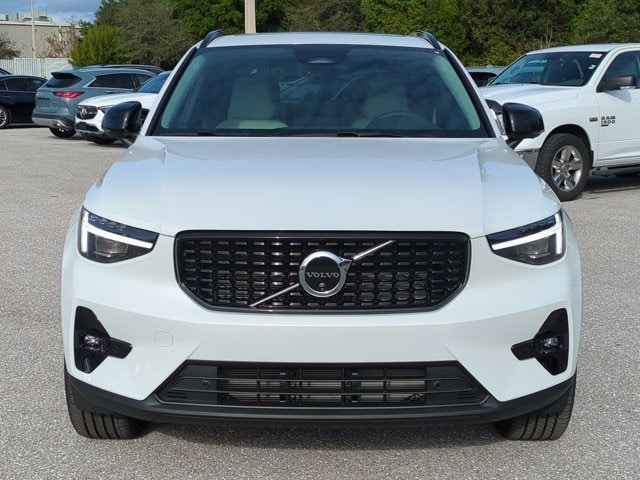 2026 Volvo XC40 Plus - Photo 10