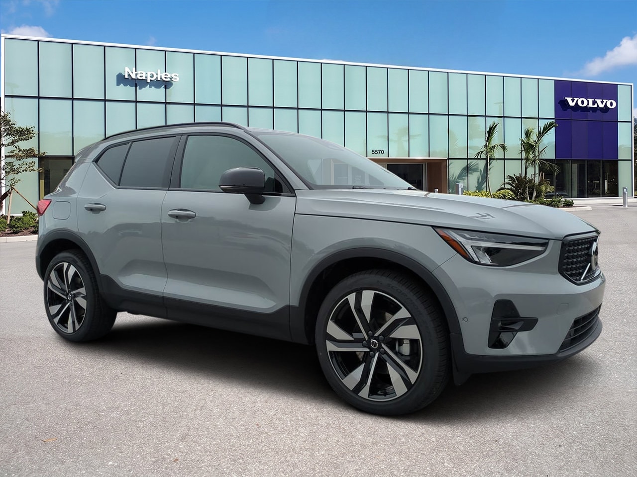 2026 Volvo XC40