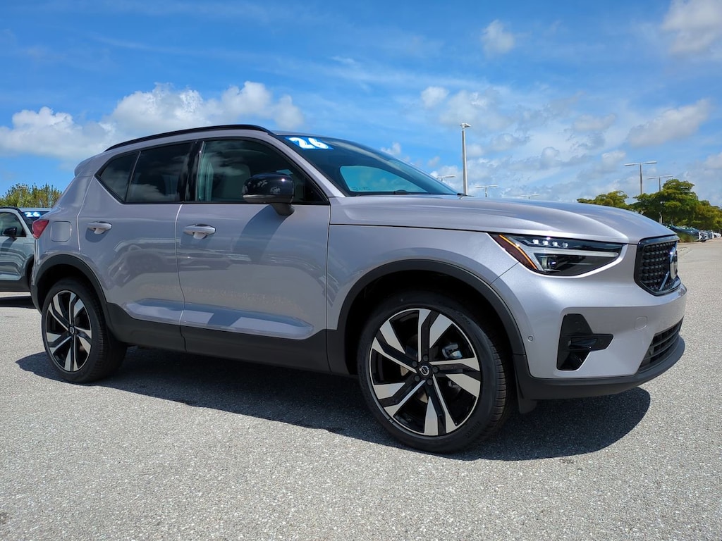 New 2026 Volvo XC40 B5 Ultra SUV