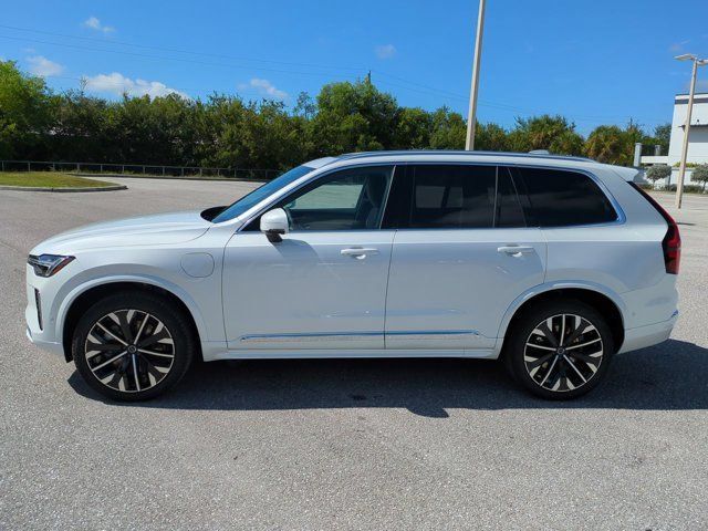 2026 Volvo XC90 Plus - Photo 9