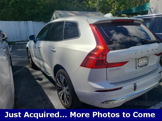 2023 Volvo XC60 B5 Plus photo 3