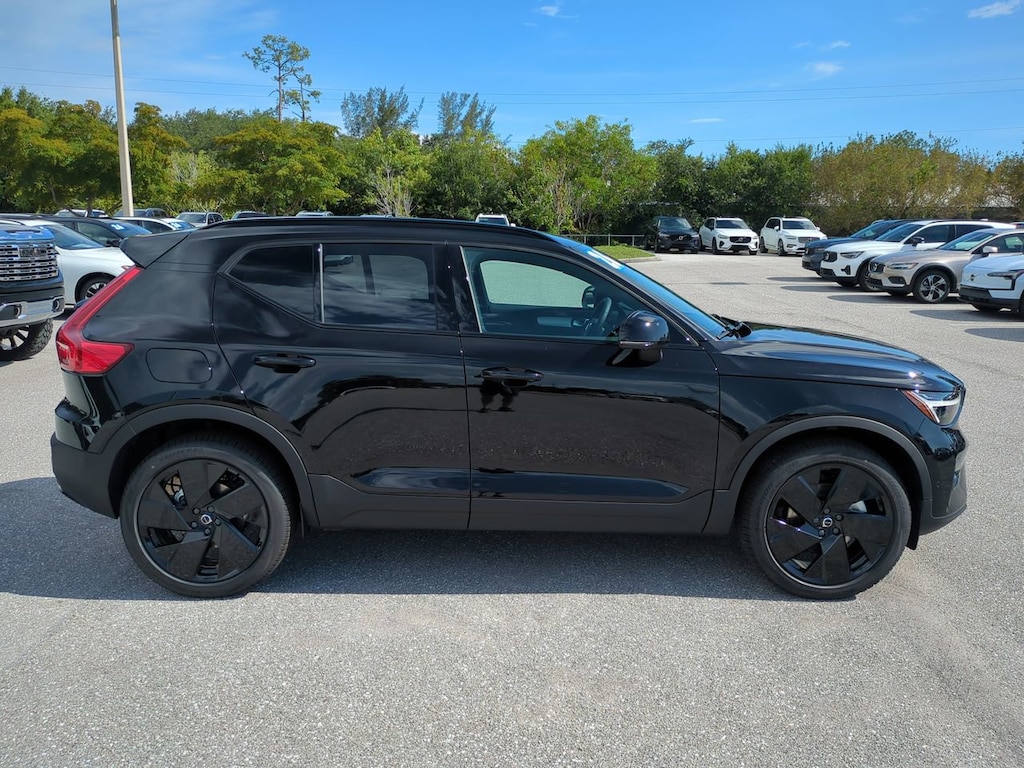 New 2026 Volvo XC40 B5 Ultra Black Edition SUV