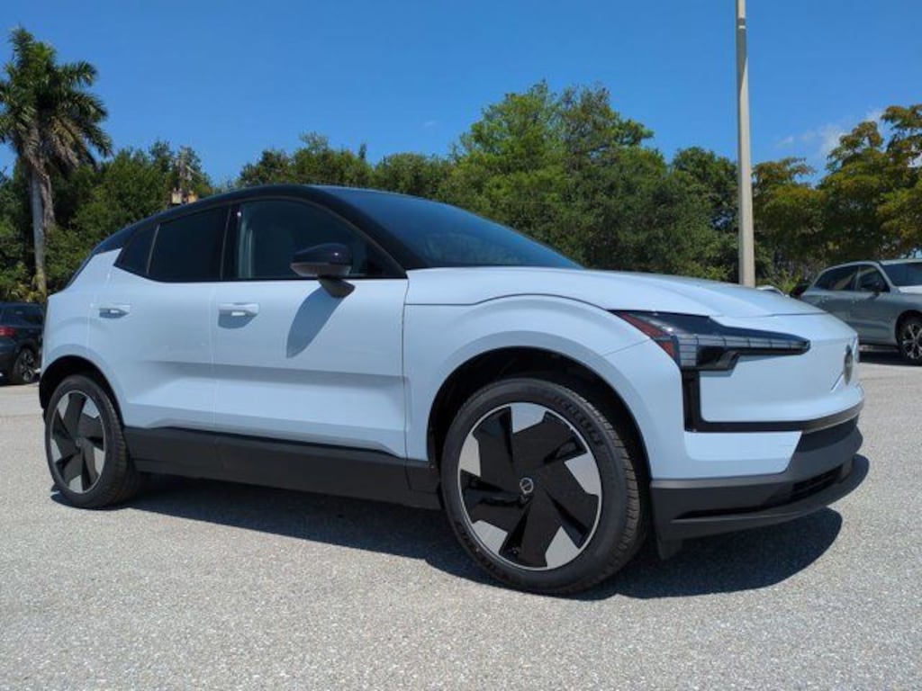 New 2026 Volvo EX30 Twin Motor Plus SUV