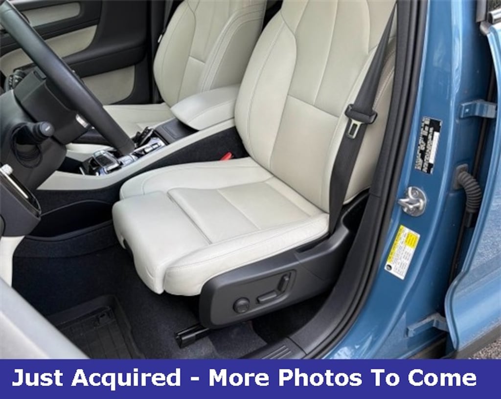 Used 2024 Volvo XC40 B5 Plus Dark Theme SUV