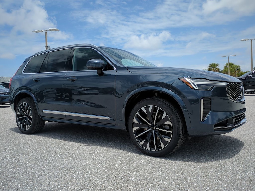 New 2026 Volvo XC90 plug-in hybrid T8 Plus 7-Seater SUV
