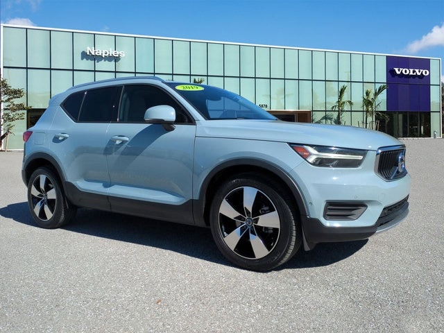2019 Volvo XC40 Momentum