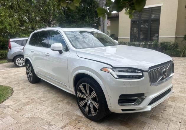 2024 Volvo XC90 T8 Recharge Plus Bright Theme 7-Seat 4WD's photo