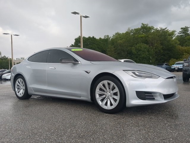 Used 2018 Tesla Model S 75D with VIN 5YJSA1E25JF252514 for sale in Naples, FL