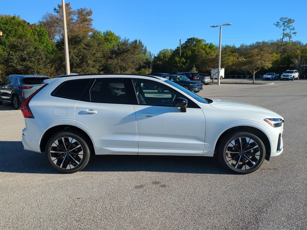 New 2026 Volvo XC60 B5 Plus SUV