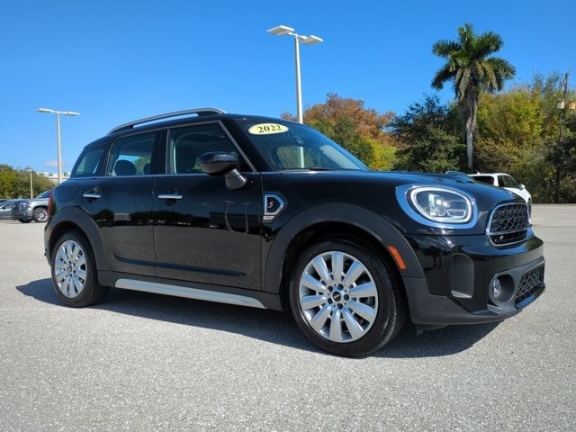 2022 MINI Countryman S's photo