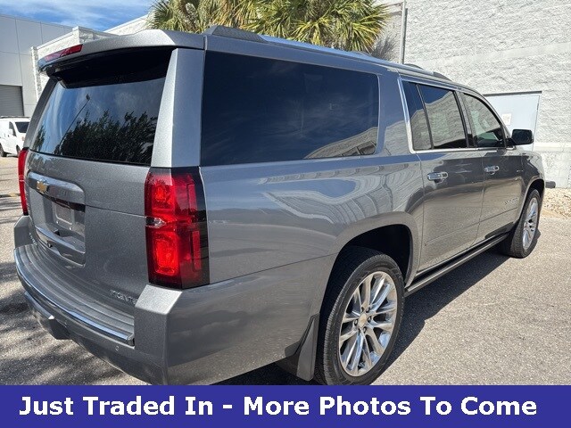 2019 Chevrolet Suburban Premier photo 3