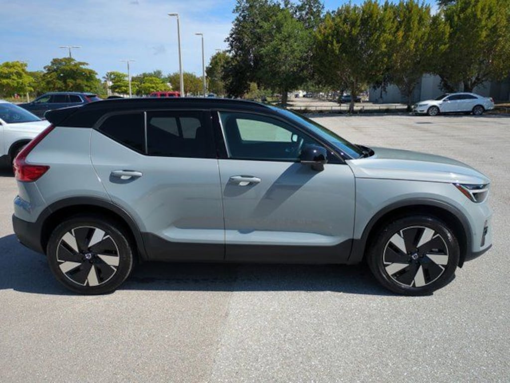 Certified 2024 Volvo XC40 Recharge Pure Electric Twin Plus SUV