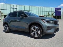 2026 Volvo XC40 B4 Core SUV