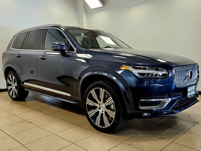 2025 Volvo XC90 Plus photo 2