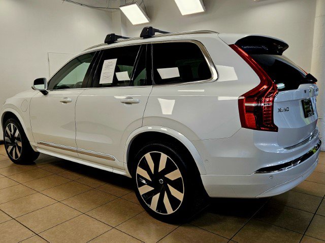 2023 Volvo XC90 Recharge Ultimate Sport photo 2