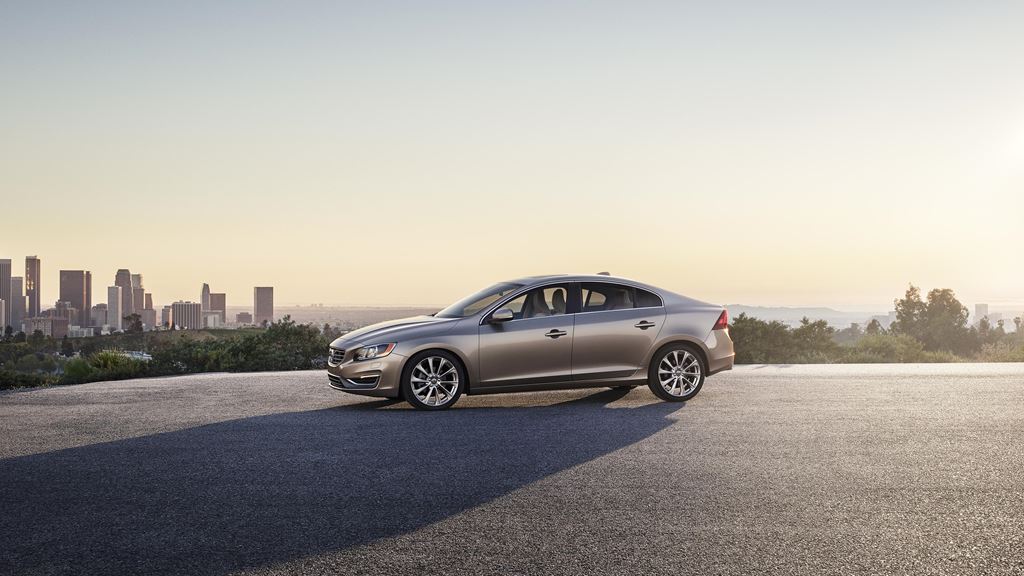 volvo-s60-inscription-4096x2304-image4-v1.jpg