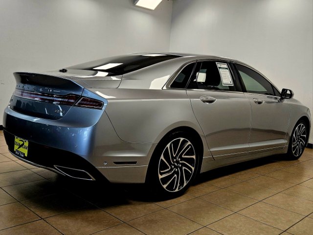 2020 Lincoln MKZ Hybrid Reserve photo 3