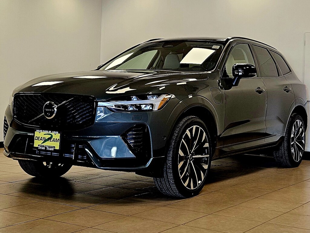 New 2026 Volvo XC60 plug-in hybrid T8 Ultra SUV