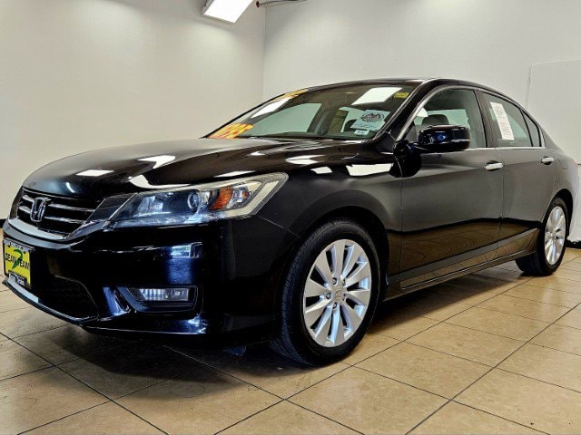 Used 2014 Honda Accord EX-L V-6 with VIN 1HGCR3F87EA021142 for sale in Saint Louis, MO