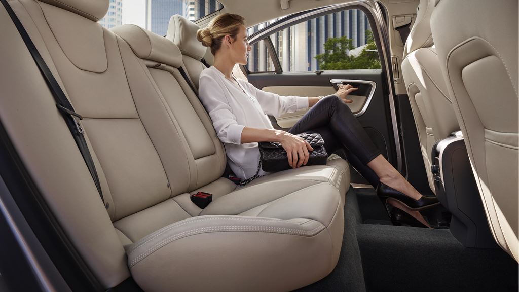 volvo-s60-inscription-4096x2304-image5-v1.jpg