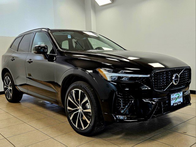 2025 Volvo XC60 B5 Plus photo 2