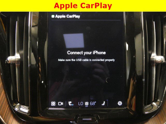 2023 Volvo XC60 Ultimate photo 3
