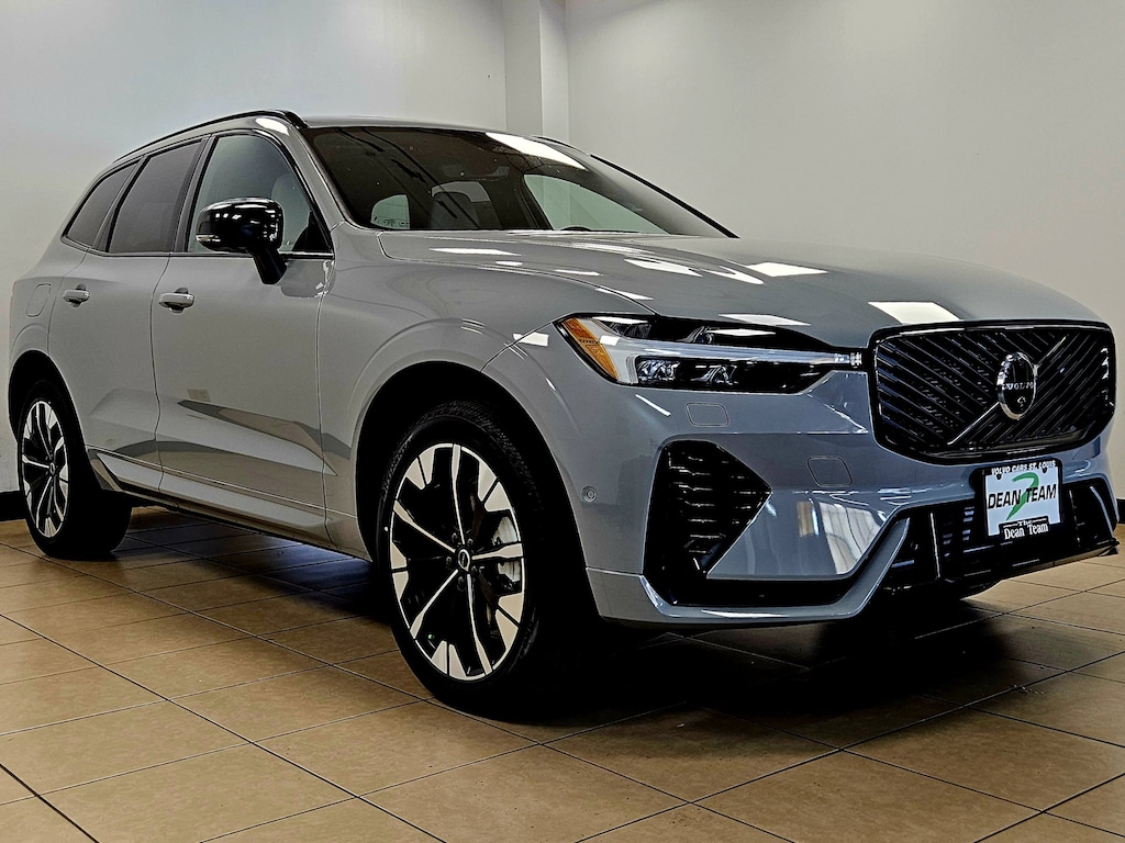 New 2026 Volvo XC60 plug-in hybrid T8 Plus SUV