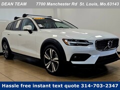 2023 Volvo V60 Cross Country