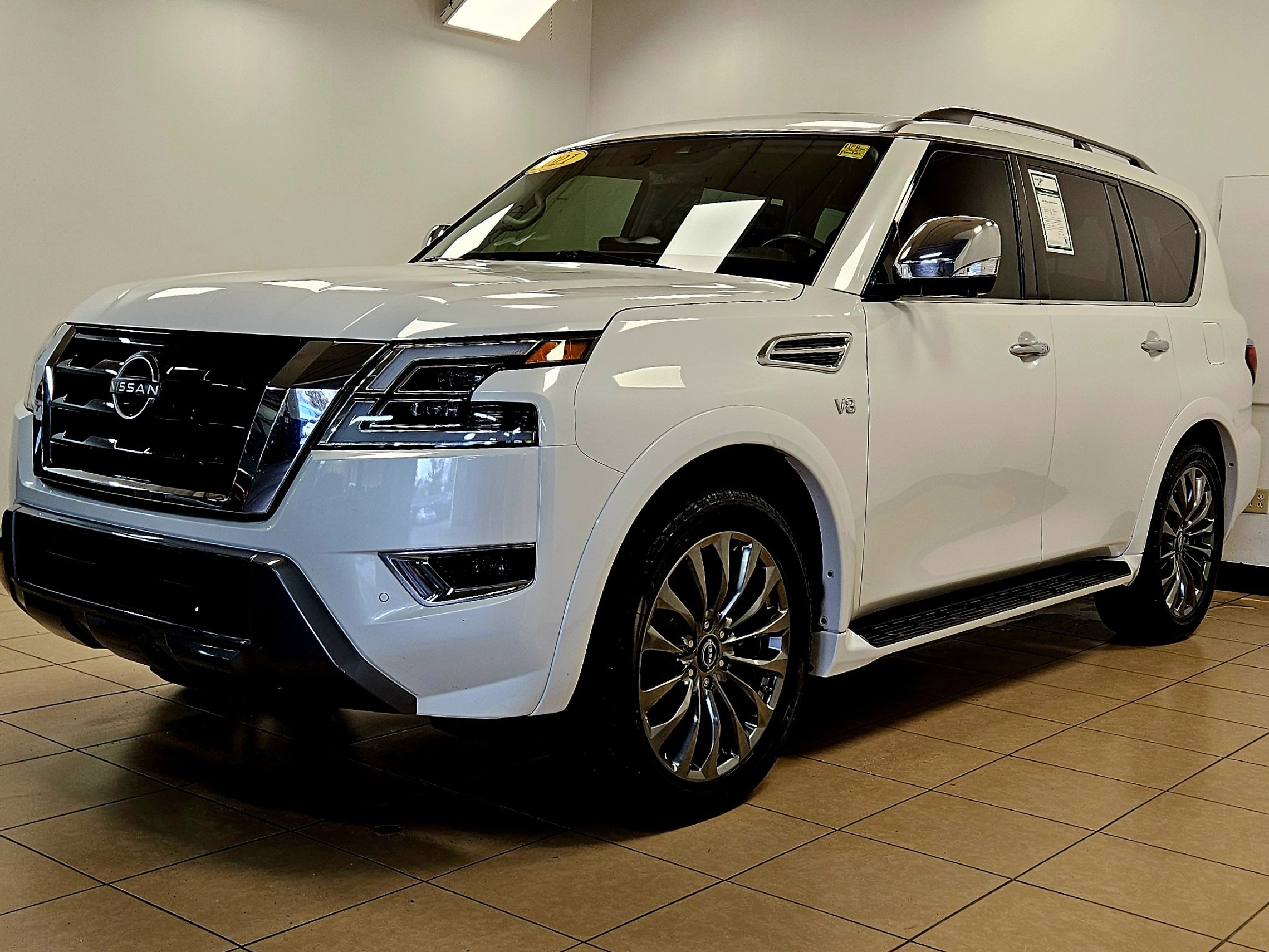 2021 Nissan Armada Platinum photo 2
