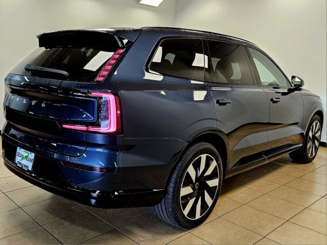 2025 Volvo EX90 Twin Motor Performance Ultra photo 4