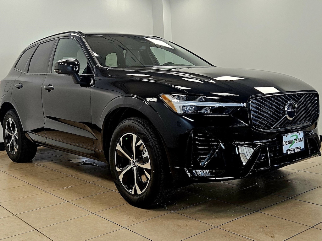 New 2026 Volvo XC60 B5 Core SUV