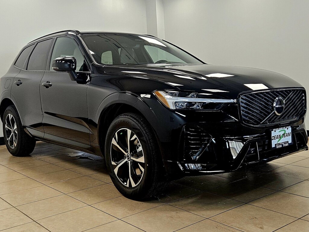 New 2026 Volvo XC60 B5 Core SUV
