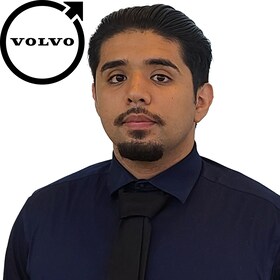 Staff member Alan Gutierrez from 2d96934e1c1e