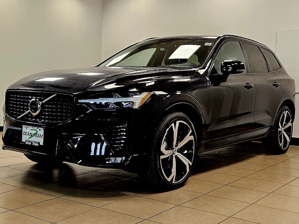 New 2025 Volvo XC60 B5 Ultra SUV