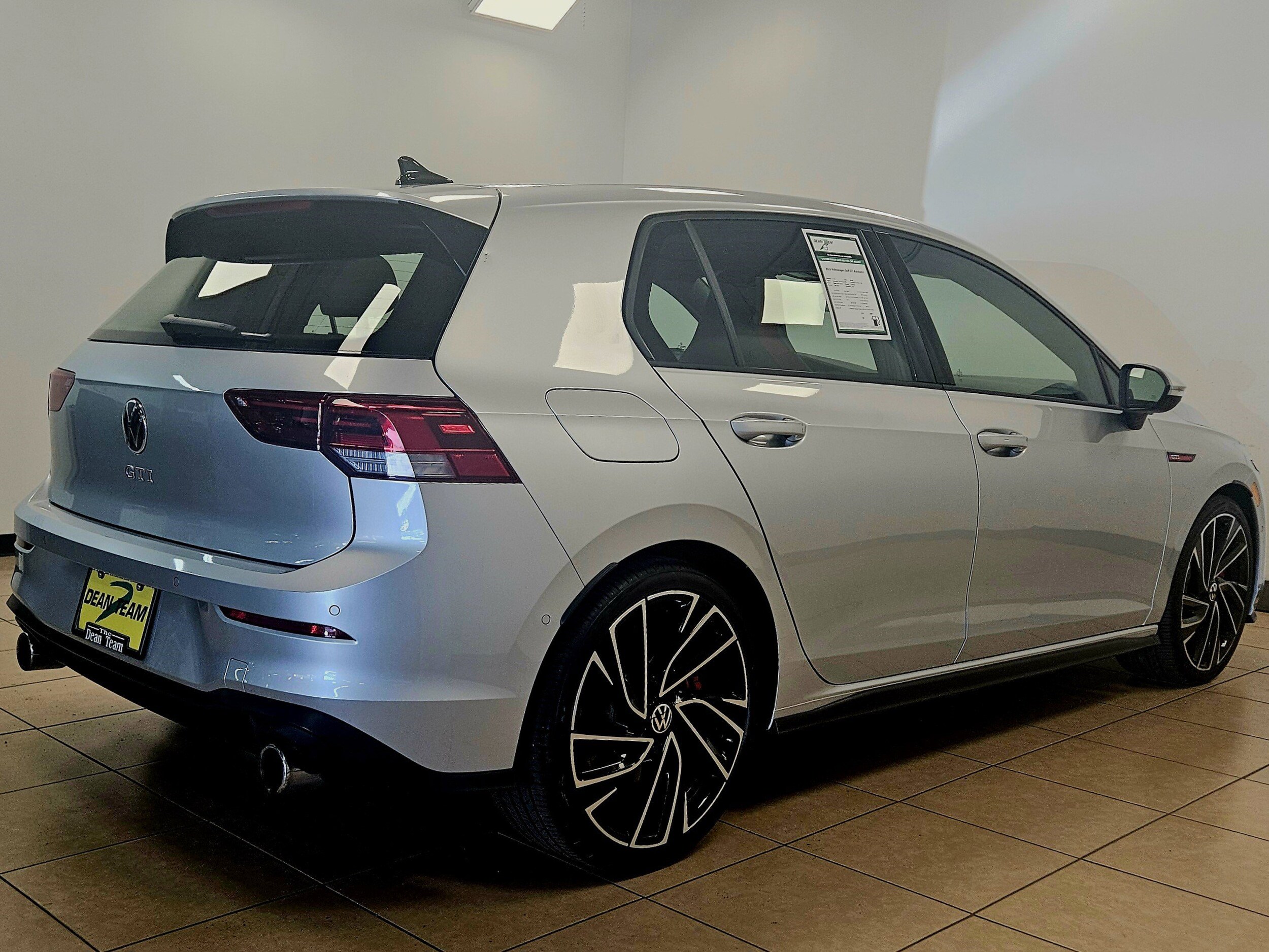 2023 Volkswagen Golf GTI Autobahn photo 4