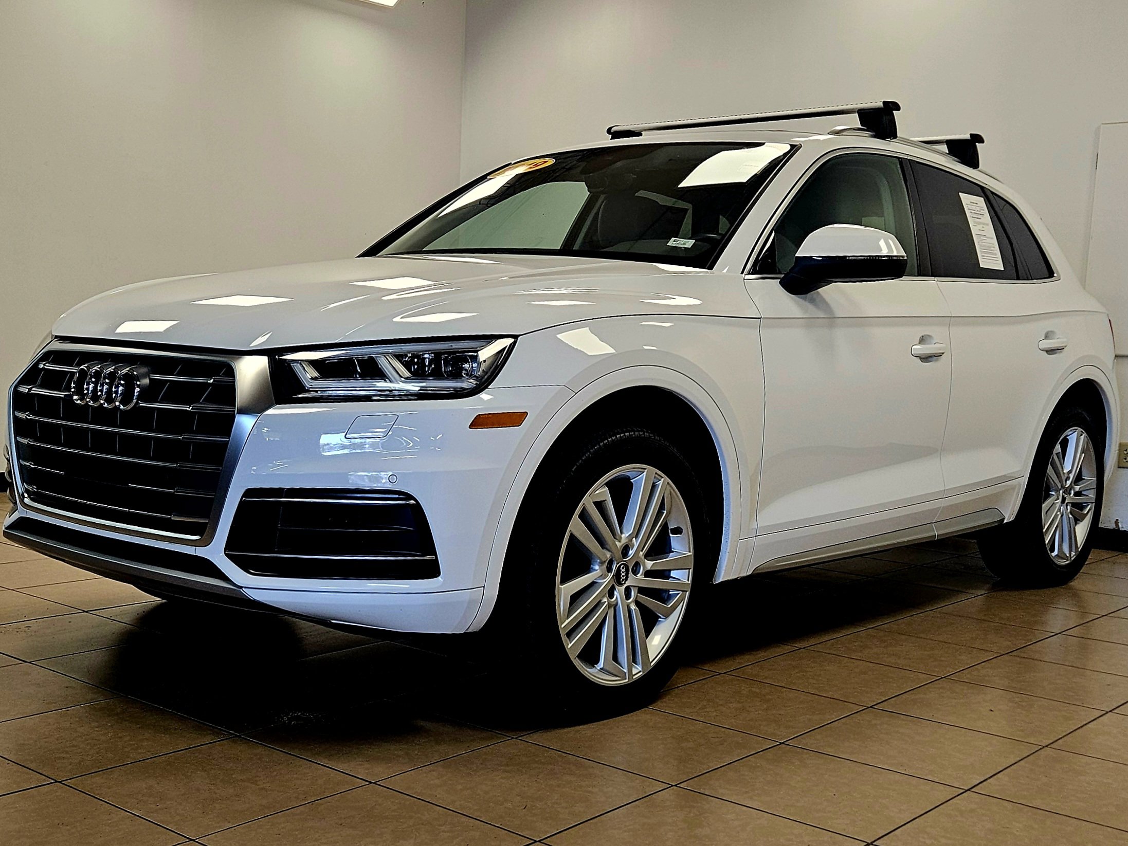 2019 Audi Q5 Premium Plus photo 2