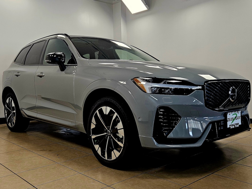 New 2026 Volvo XC60 plug-in hybrid T8 Plus SUV