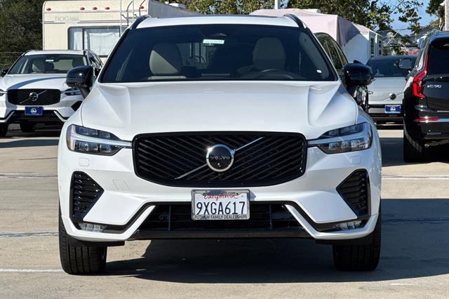 2026 Volvo XC60 Plus - Photo 8