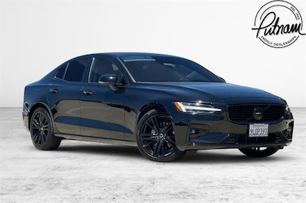 2024 Volvo S60 B5 Plus Black Edition Sedan