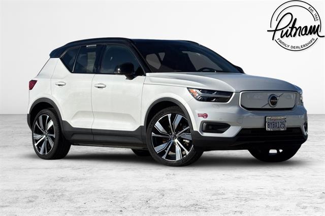 2021 Volvo XC40 Recharge's photo