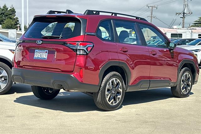 2025 Subaru Forester Base photo 3