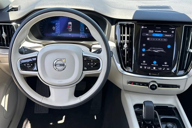 2026 Volvo V60 Cross Country Plus - Photo 15